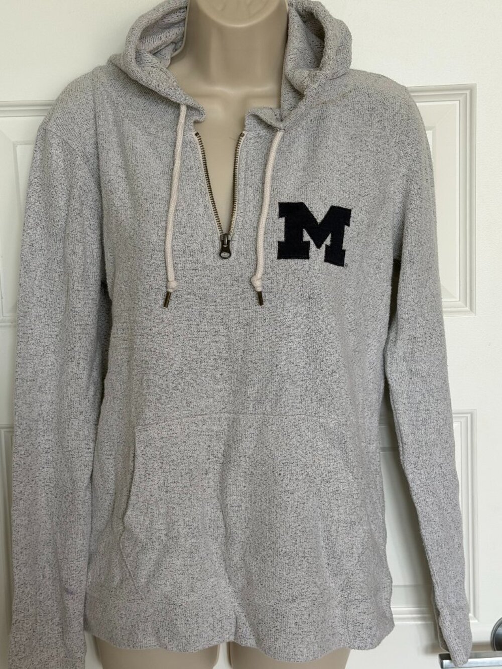 Michigan Wolverines Quarter Zip Hoodie – Size S